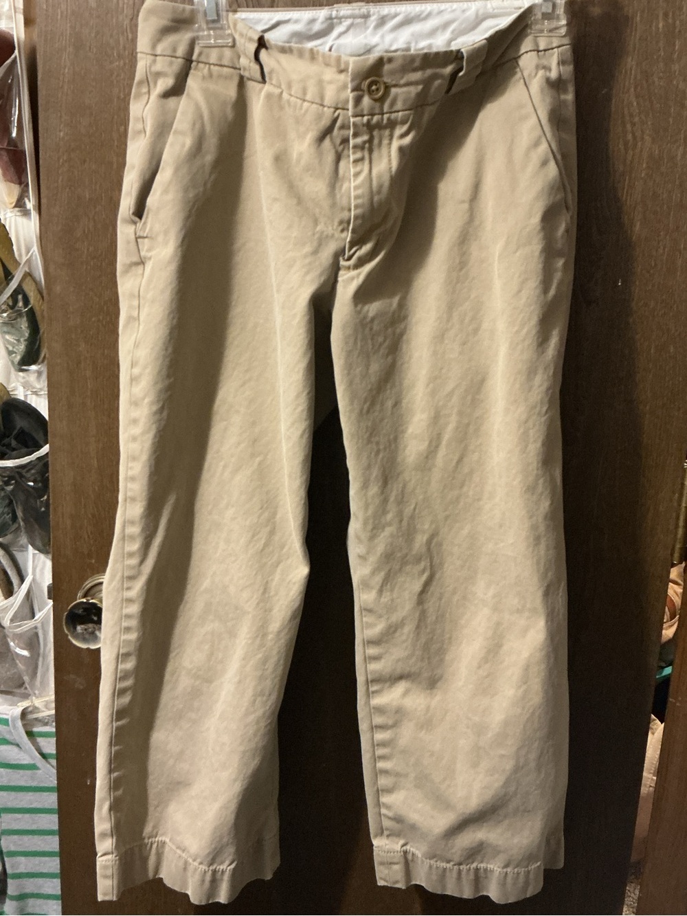 GAP ladies khaki Chino capris wide leg 4R
